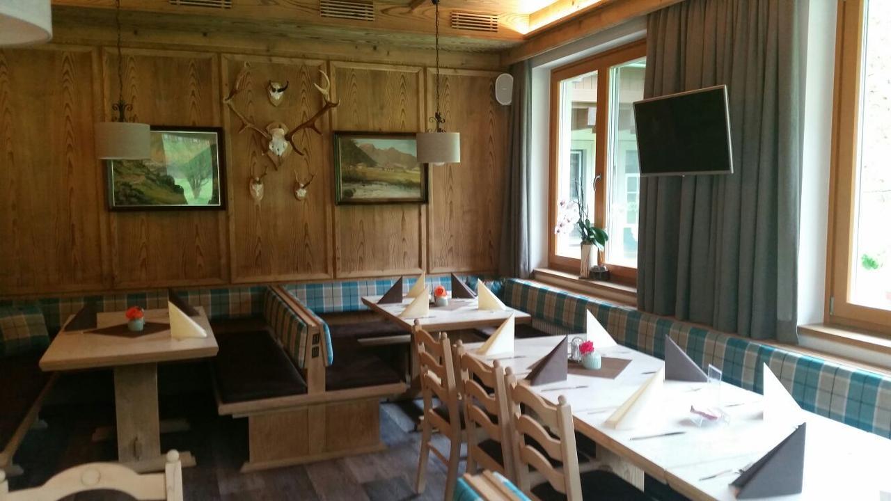 Gasthof Schuetthof Neukirchen am Großvenediger Buitenkant foto